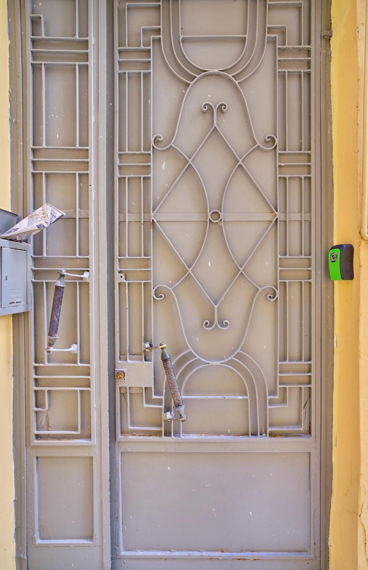 Paradosiakon Apartment Corfu Town Bagian luar foto