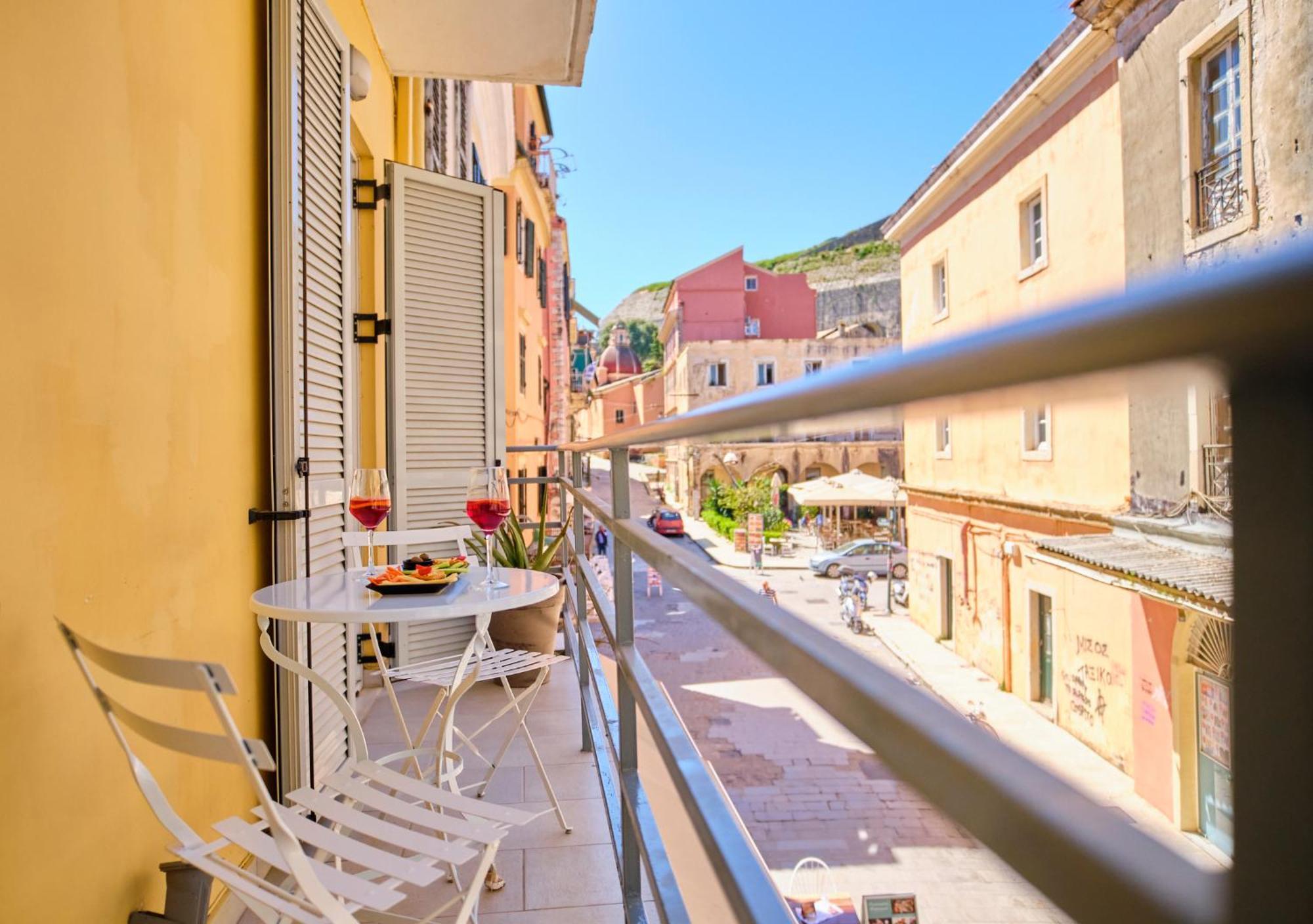 Paradosiakon Apartment Corfu Town Bagian luar foto