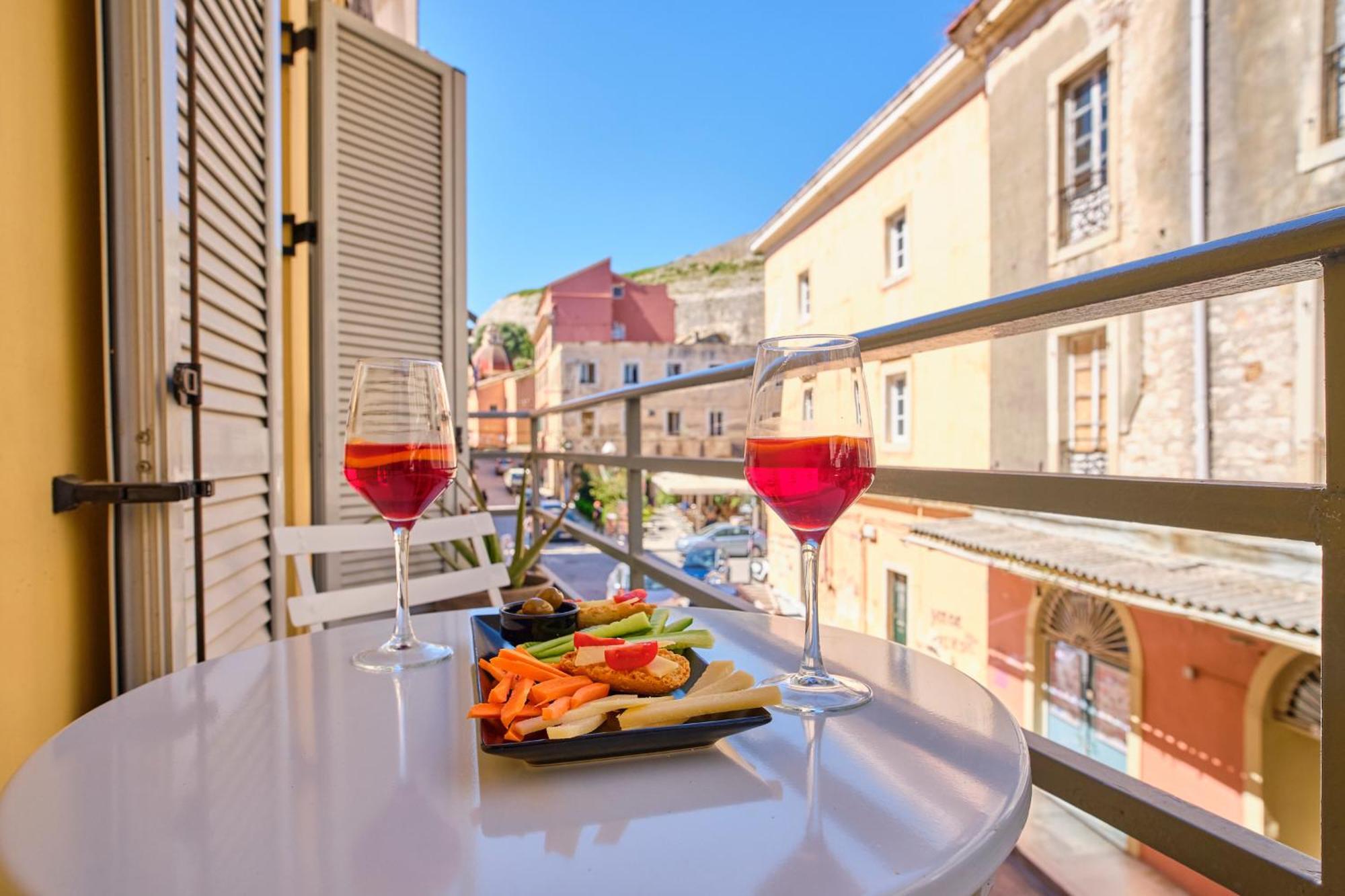 Paradosiakon Apartment Corfu Town Bagian luar foto